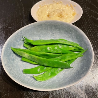 さやえんどうの味噌マヨディップ